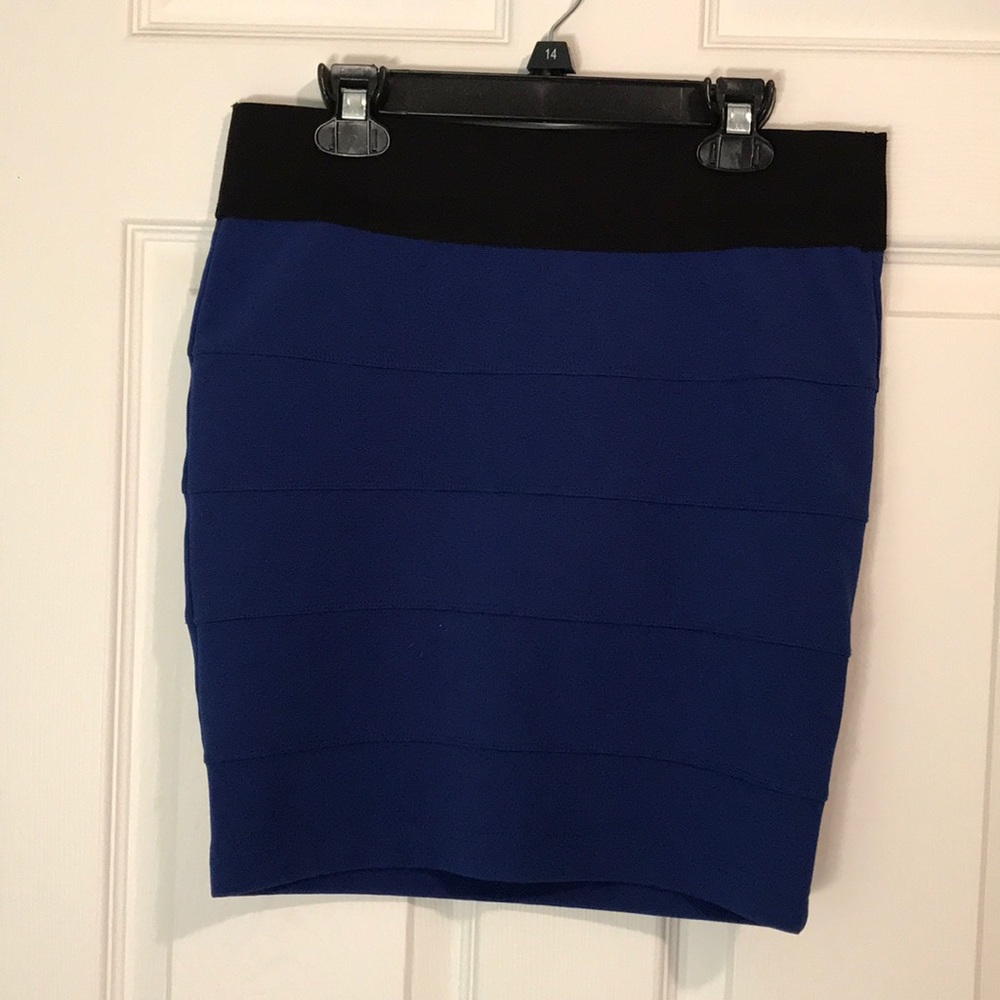 Stooshy blue pencil skirt